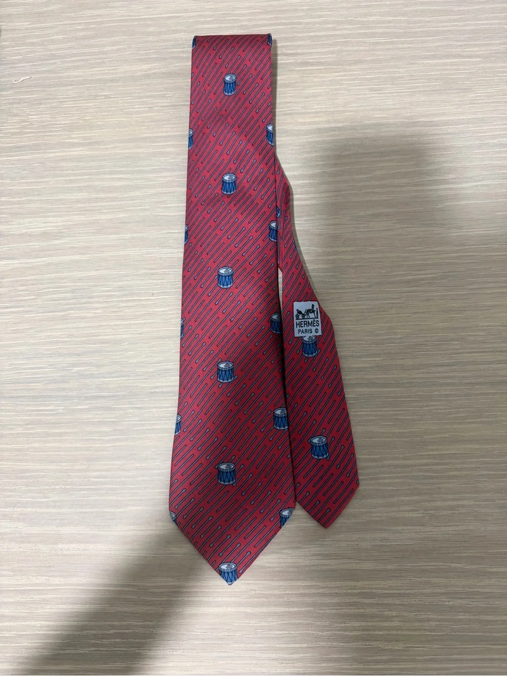 Hermès Paris 100% Silk Tie Red Blue Drum Motif Novelty Print Made in France